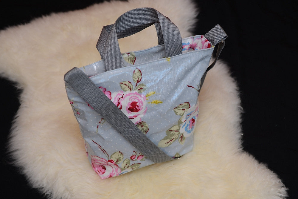 Tasche M